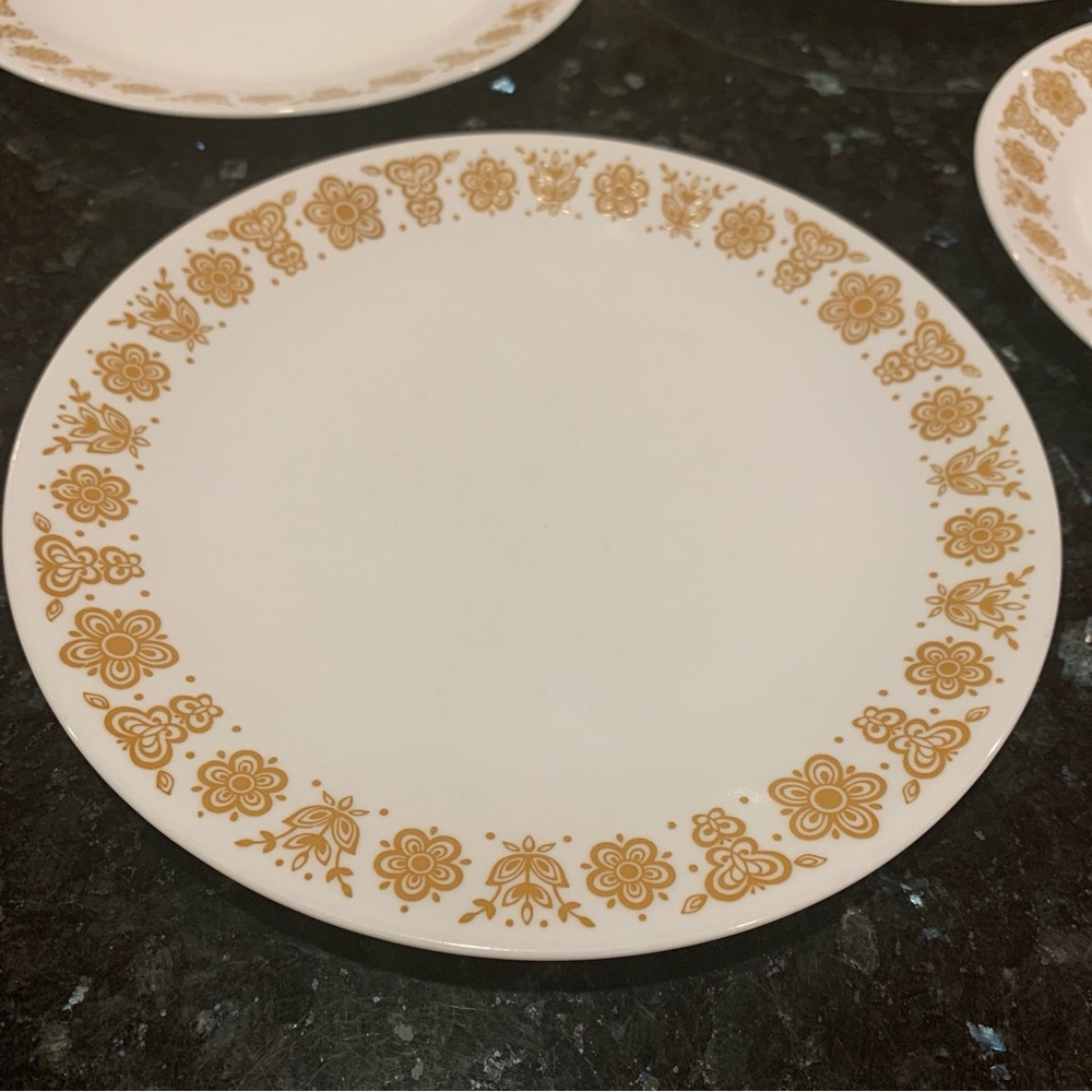 Vintage Corelle By Corning Butterfly Gold 10” Dinner Plates Set Of 5 - Picture 2 of 8